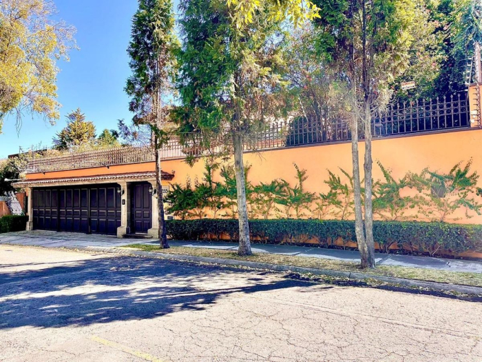 Venta Exclusiva Casa En Bosque De Las Lomas