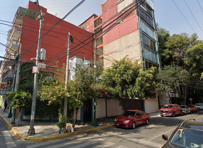 Venta  Terreno Habitacional Con Construcción