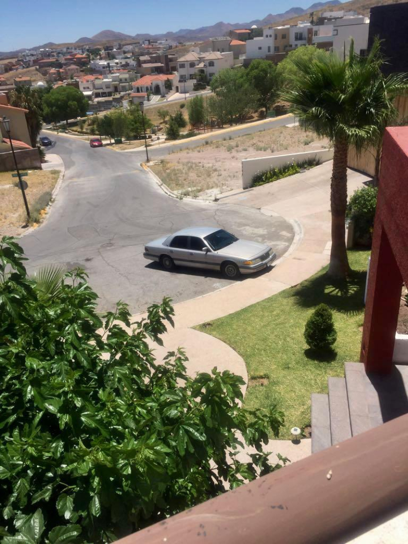 casa en venta en la ciudad de chuhuahua, con seguridad, doble altura y  terrazas