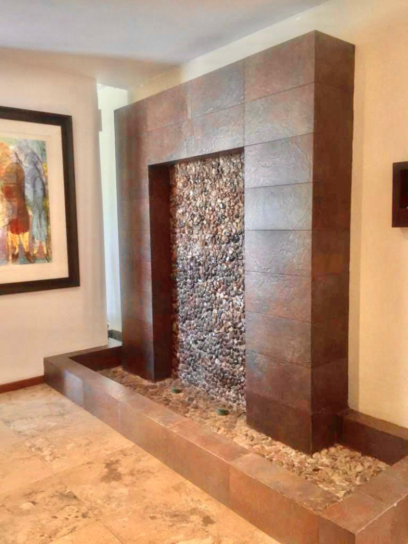 casa en venta en la ciudad de chuhuahua, con seguridad, doble altura y  terrazas
