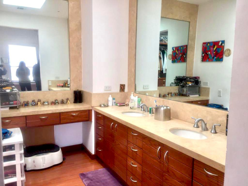 casa en venta en la ciudad de chuhuahua, con seguridad, doble altura y  terrazas