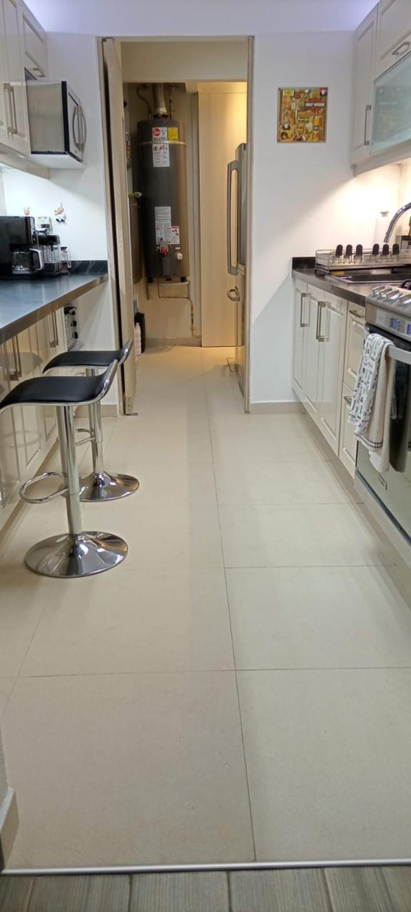 CASA REMODELADA CON TERRAZA EN VENTA BOSQUE REAL