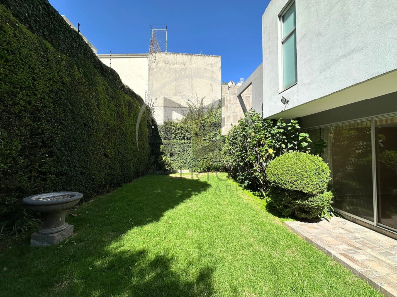 Casa en venta en Lomas de Chapultepec �?? Sierra Paracaima