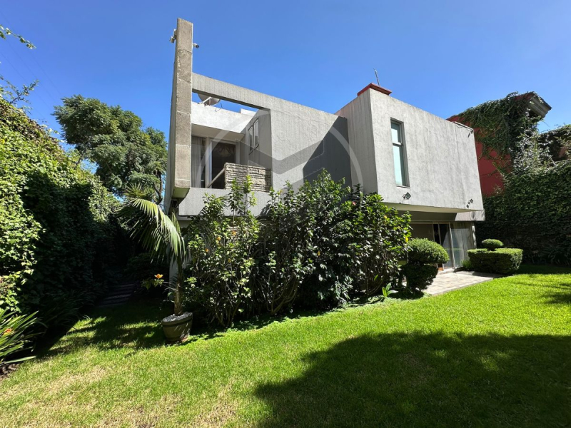 Casa en venta en Lomas de Chapultepec �?? Sierra Paracaima