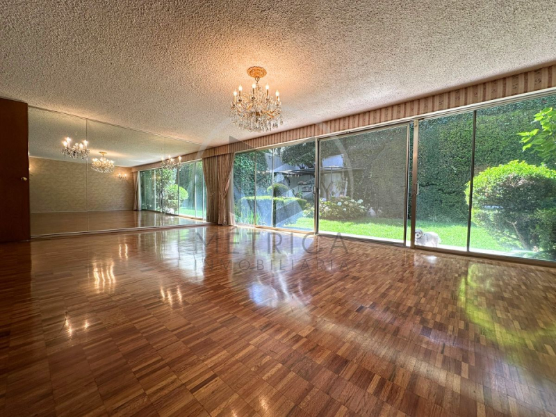 Casa en venta en Lomas de Chapultepec �?? Sierra Paracaima