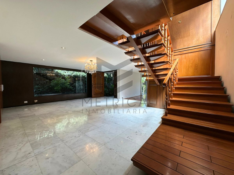 Casa en venta en Lomas de Chapultepec �?? Sierra Paracaima