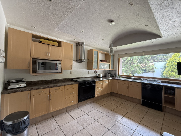 Linda casa Condominio La Cima, muy cerca de Santa Fe.