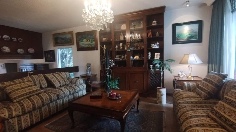 Casa En Venta Y Terreno En Jardines De Coyoacan