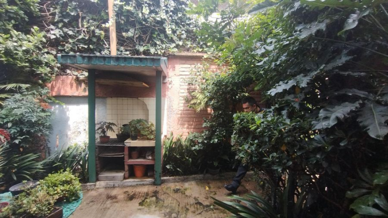 Casa En Venta Y Terreno En Jardines De Coyoacan