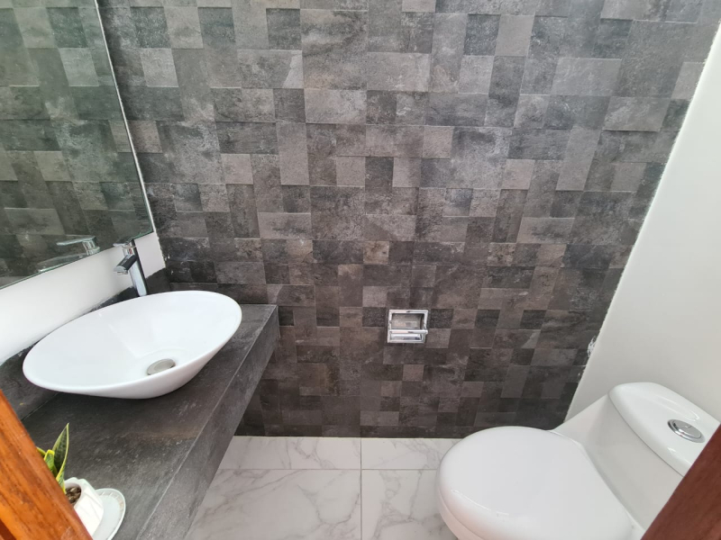 SE VENDE CASA EN CIRCUITO NOVELISTAS CIUDAD SATELITE.