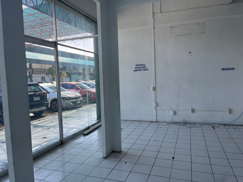 Local Comercial En Venta En Plaza Exhimoda Guadalajara
