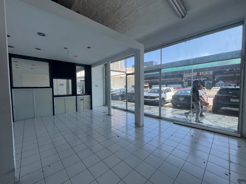 Local Comercial En Venta En Plaza Exhimoda Guadalajara