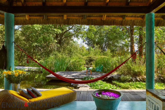 Casa En Venta En Valle De Bravo. AH0 ART VILLA