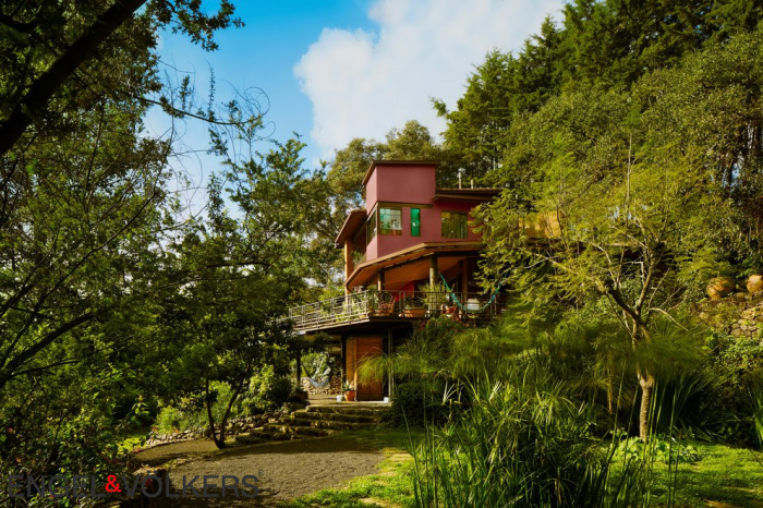 Casa En Venta En Valle De Bravo. AH0 ART VILLA