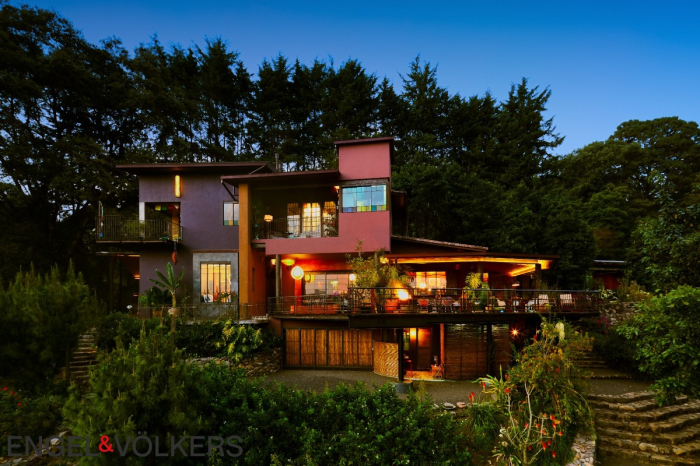 Casa En Venta En Valle De Bravo. AH0 ART VILLA