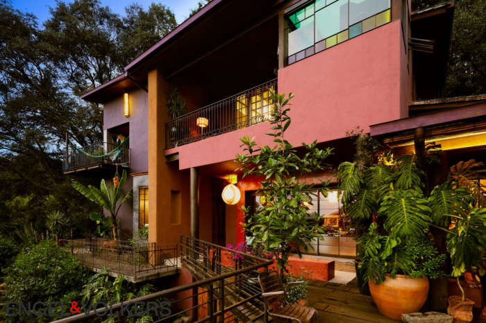 Casa En Venta En Valle De Bravo. AH0 ART VILLA