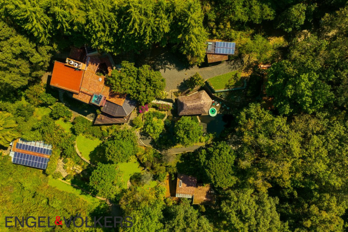 Casa En Venta En Valle De Bravo. AH0 ART VILLA