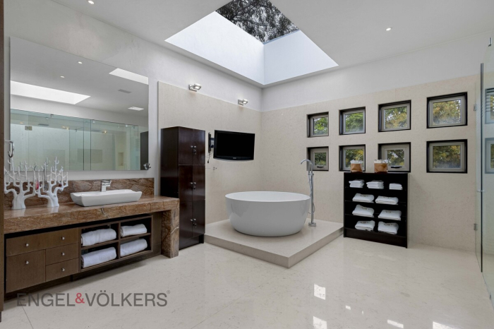 Casa De Lujo En Venta En Jardines Del Pedregal | 4 Recámaras | 1,588 M²