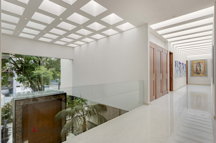 Casa De Lujo En Venta En Jardines Del Pedregal | 4 Recámaras | 1,588 M²