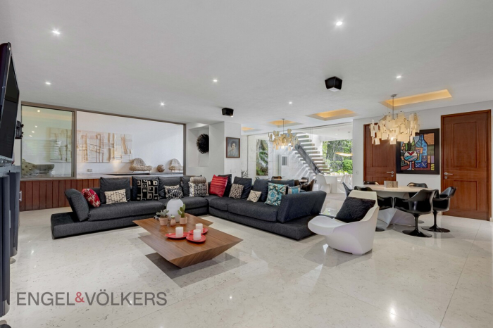 Casa De Lujo En Venta En Jardines Del Pedregal | 4 Recámaras | 1,588 M²