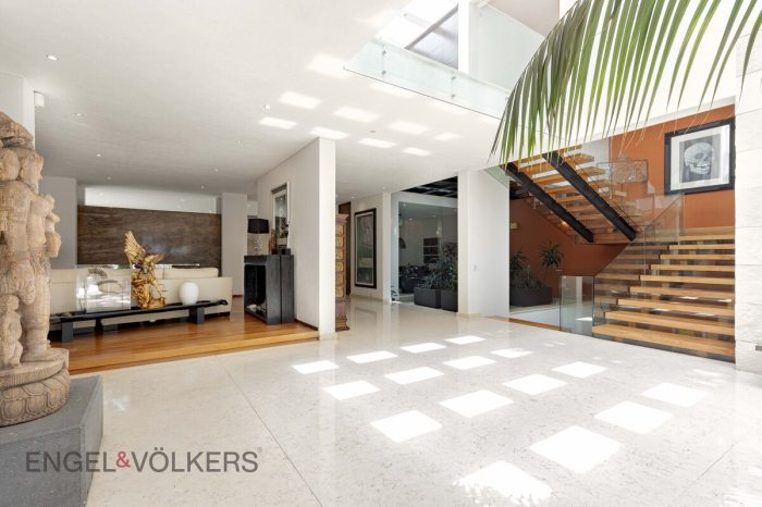 Casa De Lujo En Venta En Jardines Del Pedregal | 4 Recámaras | 1,588 M²