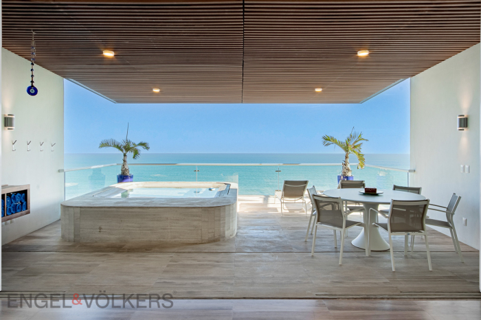 DEPARTAMENTO  EN VENTA, LOS RISCOS PLAYA DIAMANTE