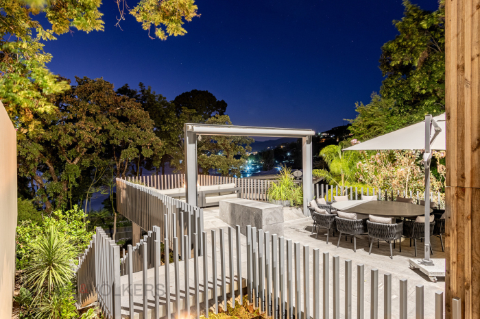 Venta De Fracción, Casa La Lagartija, Valle De Bravo.