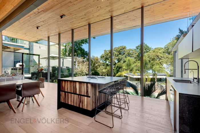 Venta De Fracción, Casa La Lagartija, Valle De Bravo.