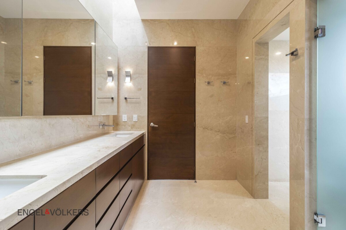 Casa En Venta, Bosques De Las Lomas.