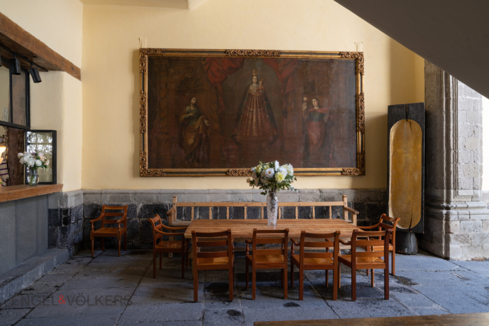 Edificio Comercial En Renta Seminario 12, Centro Histórico CDMX
