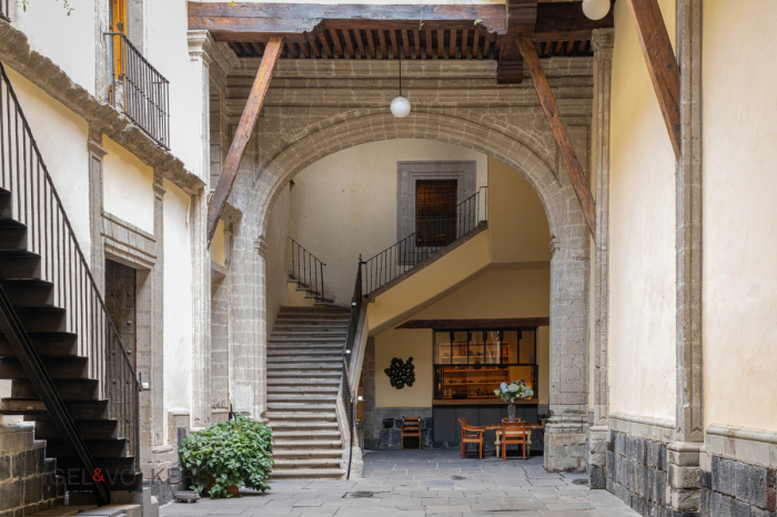 Edificio Comercial En Renta Seminario 12, Centro Histórico CDMX