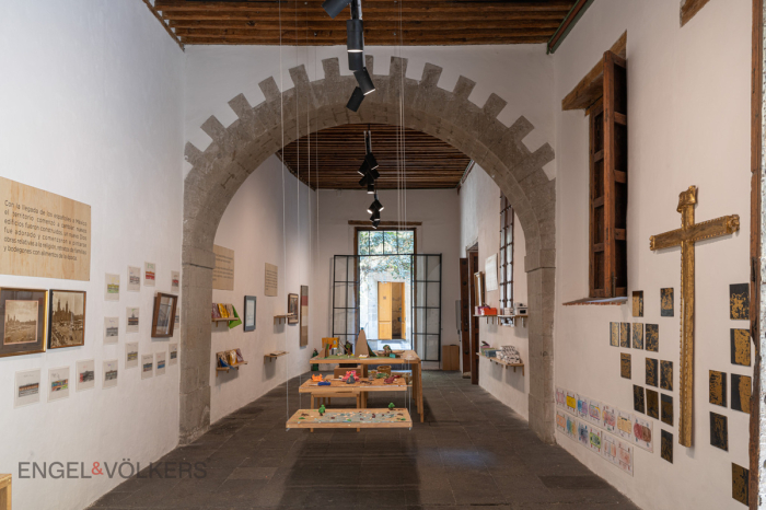 Edificio Comercial En Renta Seminario 12, Centro Histórico CDMX