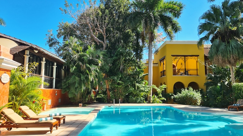 Penthouse De Lujo En Venta Hacienda Xcanatun 2 Recámaras , 2.5 Baños