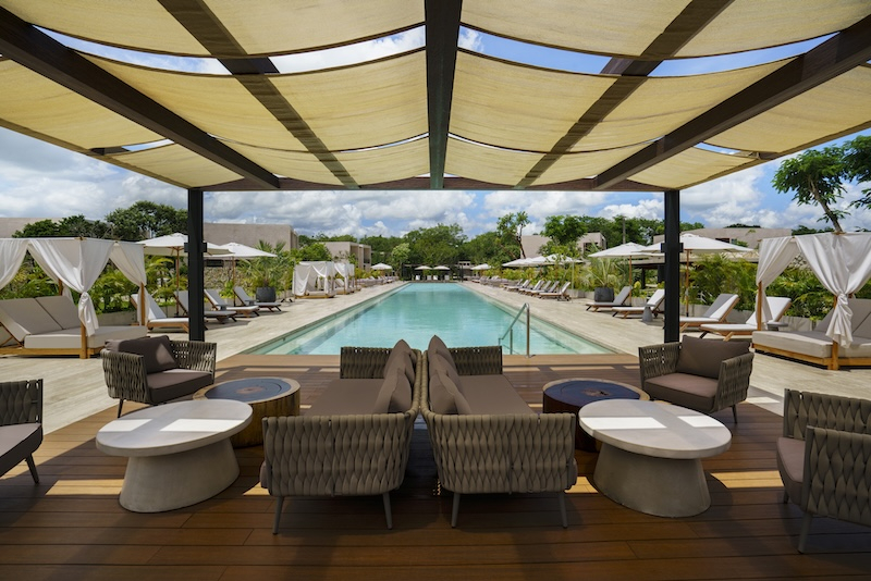 Penthouse De Lujo En Venta Hacienda Xcanatun 2 Recámaras , 2.5 Baños