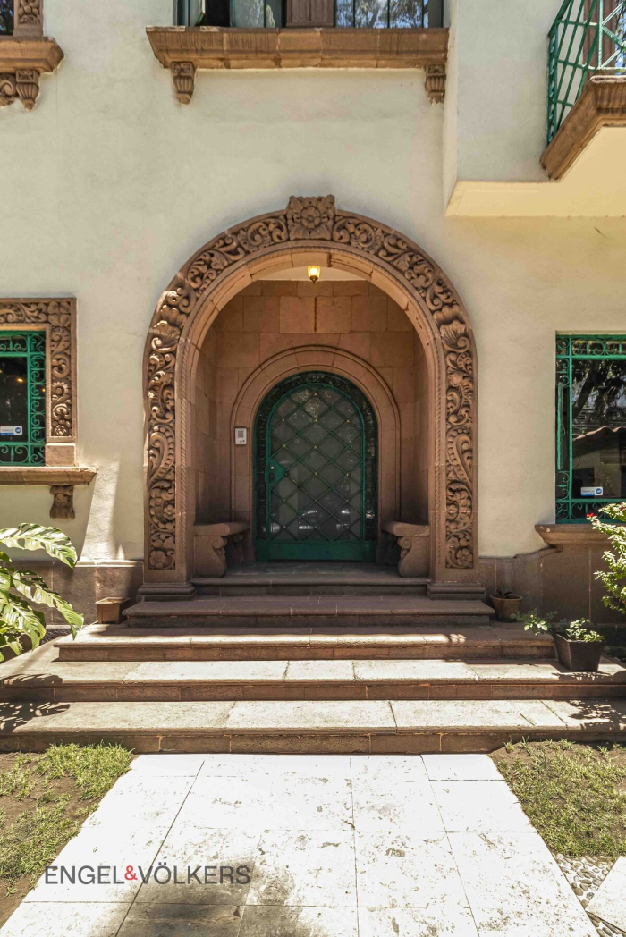 Casa En Venta En Polanco. Uso De Suelo Para Oficinas