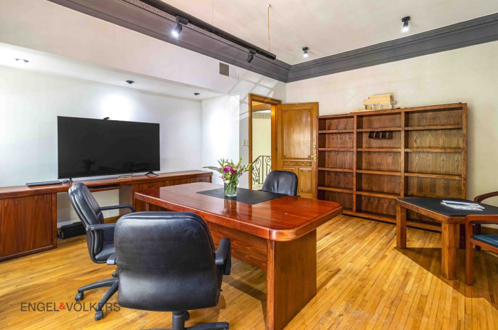 Casa En Venta En Polanco. Uso De Suelo Para Oficinas