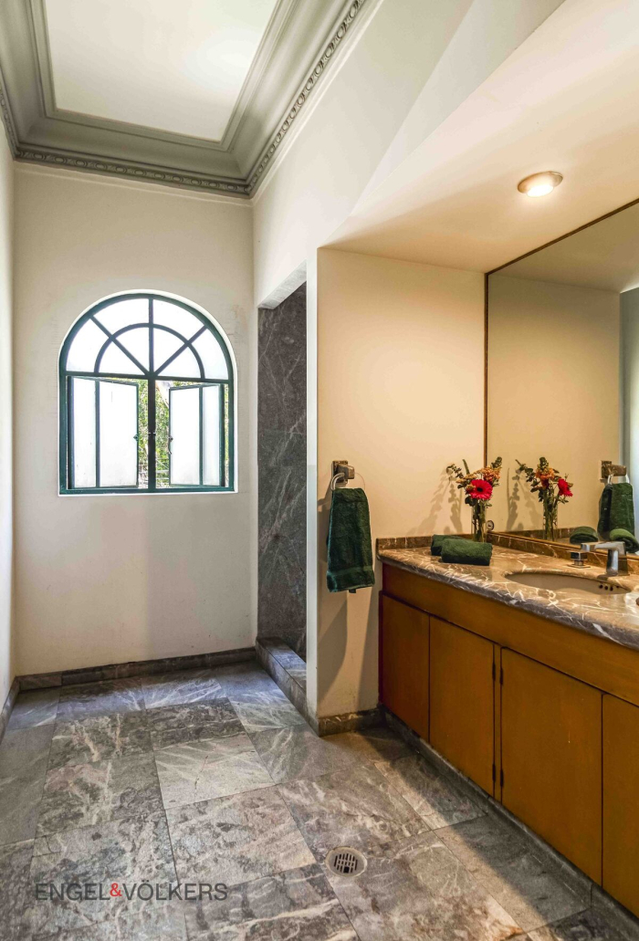 Casa En Venta En Polanco. Uso De Suelo Para Oficinas