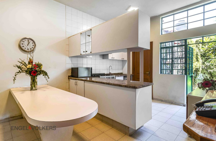 Casa En Venta En Polanco. Uso De Suelo Para Oficinas