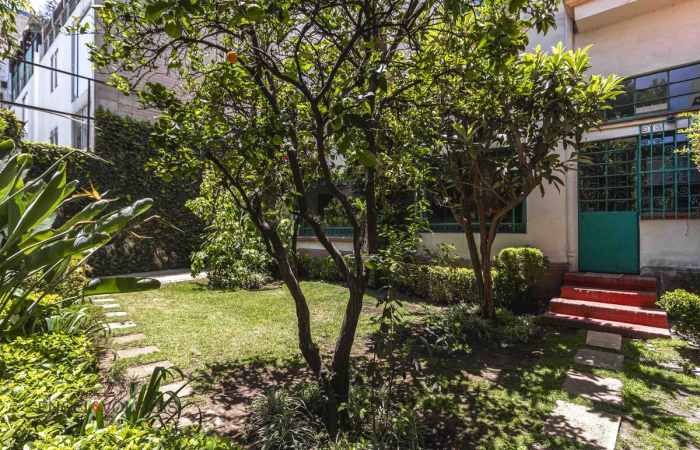 Casa En Venta En Polanco. Uso De Suelo Para Oficinas