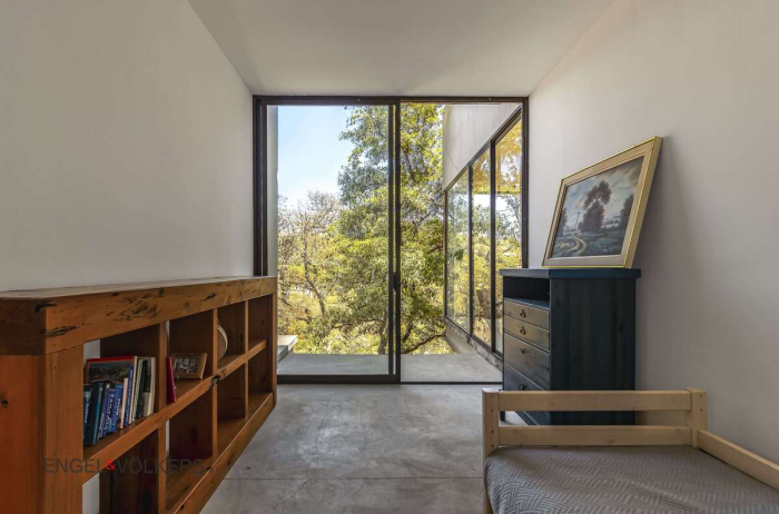 Casa En Venta En Condado De Sayavedra. Residencia Industrial . Termínala A Tu Gusto