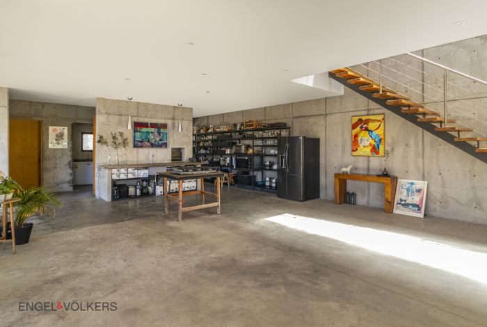 Casa En Venta En Condado De Sayavedra. Residencia Industrial . Termínala A Tu Gusto