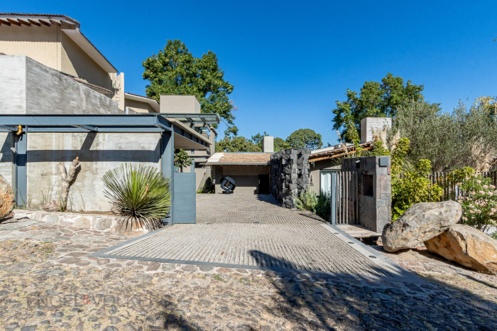 Casa En Venta En Valle De Bravo: Casa La Lagartija