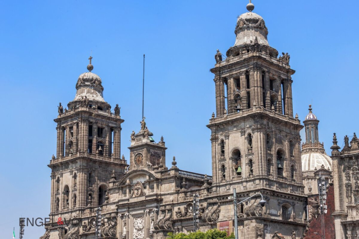 Edificio En Venta En Centro Histórico De La CDMX. Hotel Moneda