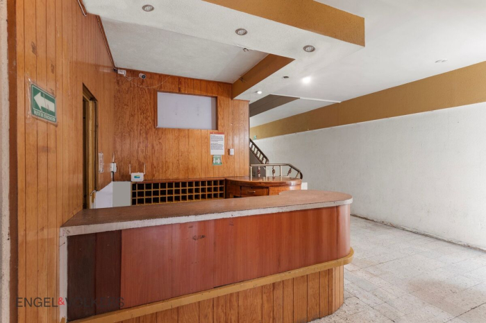 Edificio En Venta En Centro Histórico De La CDMX. Hotel Moneda