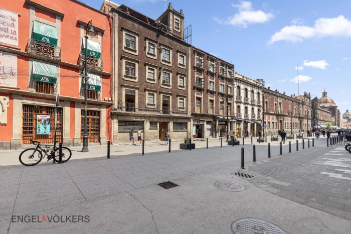 Edificio En Venta En Centro Histórico De La CDMX. Hotel Moneda
