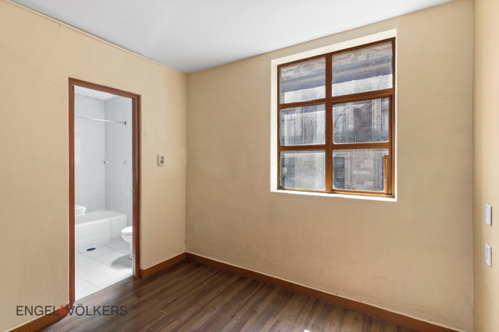 Edificio En Venta En Centro Histórico De La CDMX. Hotel Moneda