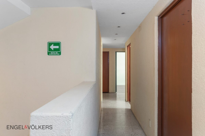 Edificio En Venta En Centro Histórico De La CDMX. Hotel Moneda