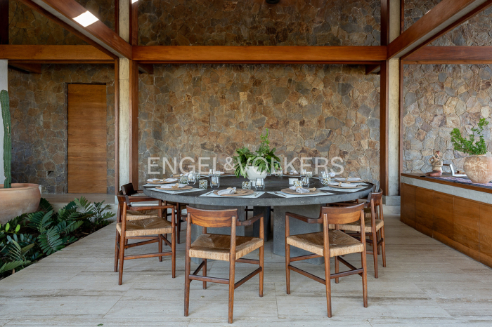 VENTA CASA CUACHALALA, MAZUNTE, OAXACA.