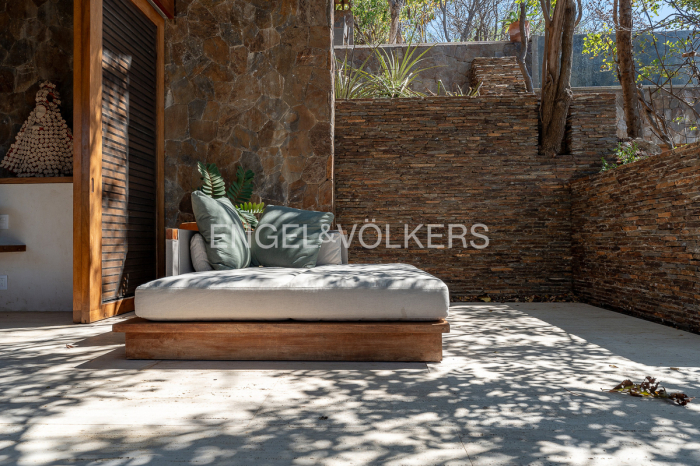 VENTA CASA CUACHALALA, MAZUNTE, OAXACA.