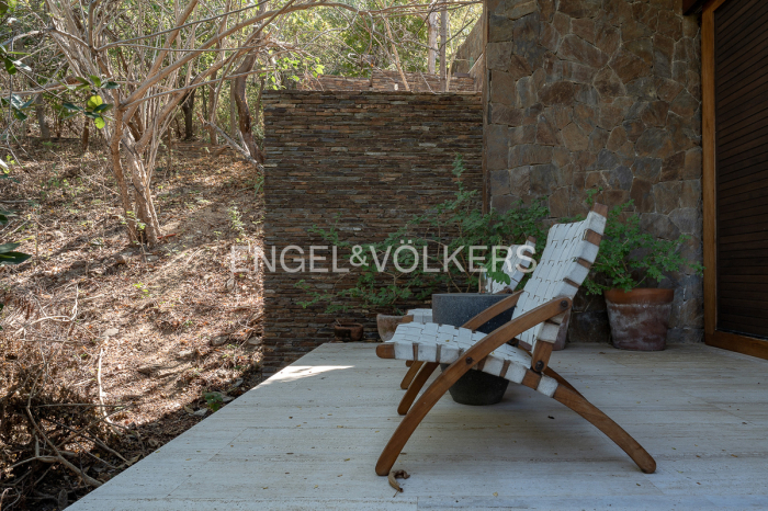 VENTA CASA CUACHALALA, MAZUNTE, OAXACA.